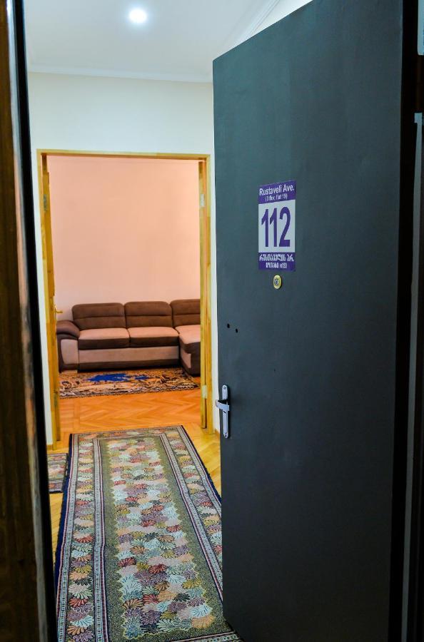 Apartment On Rustaveli Avenue Kutaisi Exterior foto